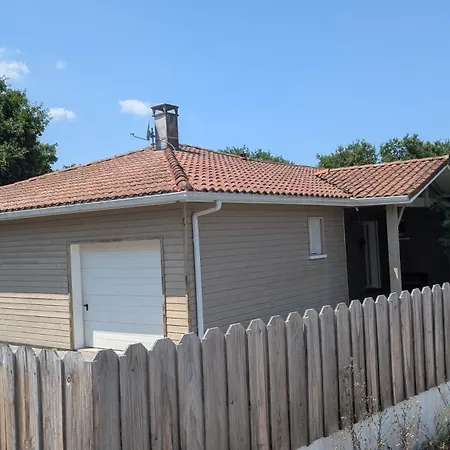 Maison Familiale Proche D'arcachon Pour 6 Pers Hébergement de vacances Gujan-Mestras